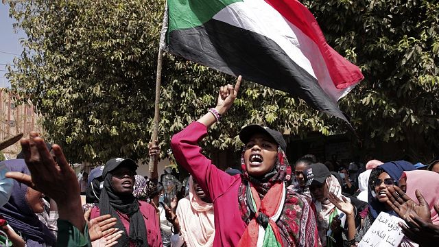 Soudan : tirs de lacrymogènes sur les manifestants anti-putsch