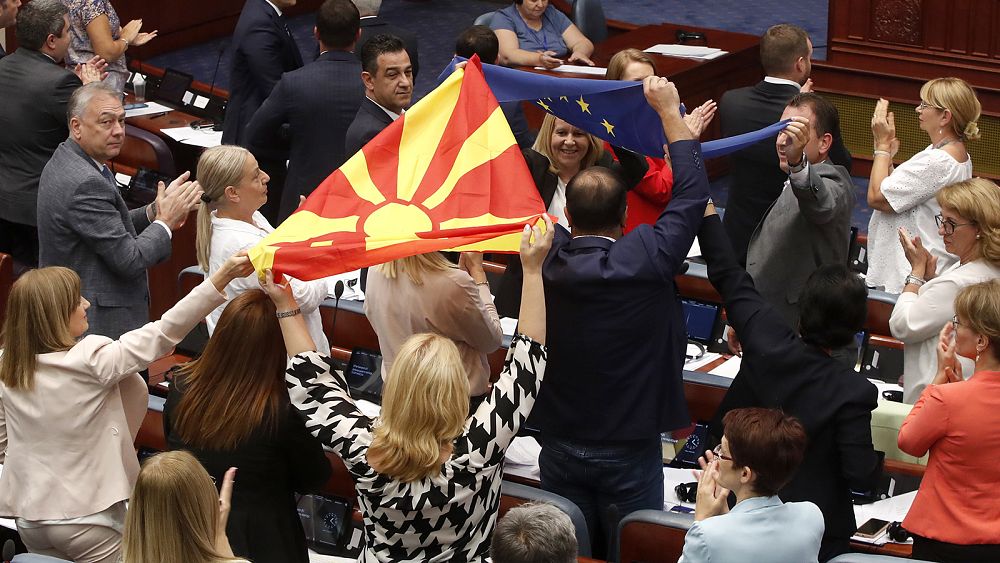 North Macedonia votes for EU deal to lift Bulgarian veto amid protests - NewsOpener