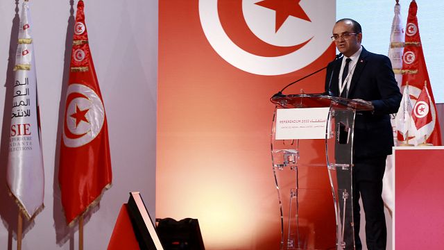 Tunisie : l'adoption de la nouvelle constitution confirmée