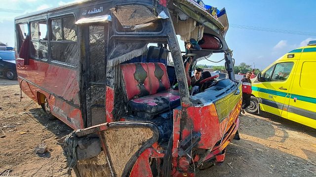 Egypte : 2 morts dans une collision entre un minibus et un camion