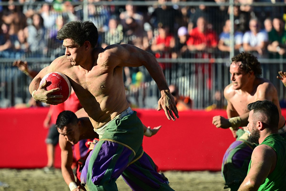 From Naked Sledding To Cheese Rolling These Are Europe S Most Unusual