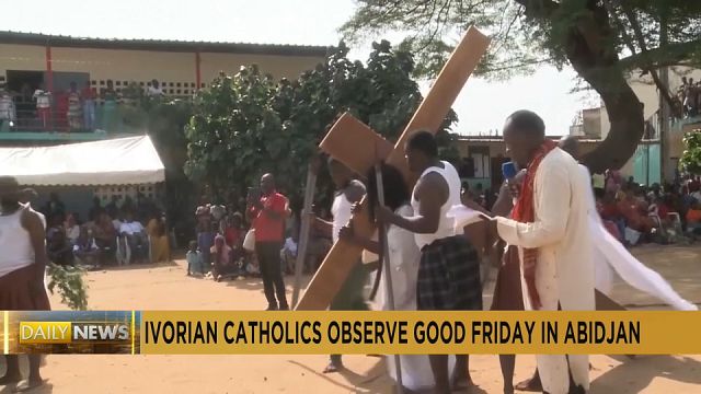 Les catholiques ivoiriens célèbrent le Vendredi saint à Abidjan
