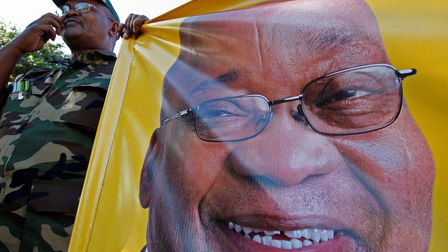 Af. du Sud : le parti de Jacob Zuma résiste à une plainte de l'ANC 