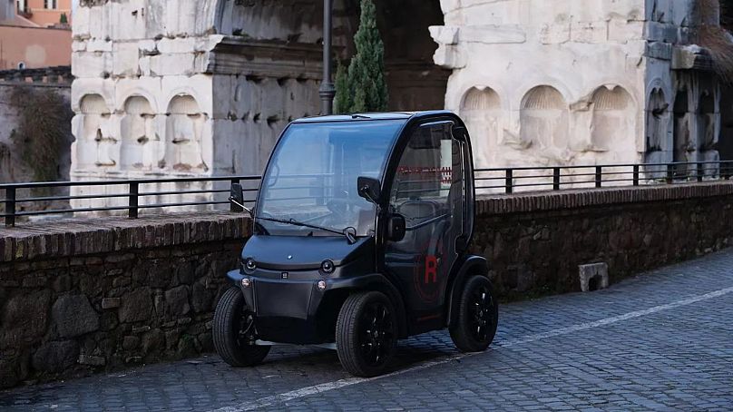 خودروی الکتریکی «رینو راید» برای گشت و گذار در رم