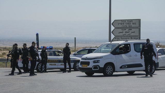 Jordan closes bridge at the border crossing with the West Bank