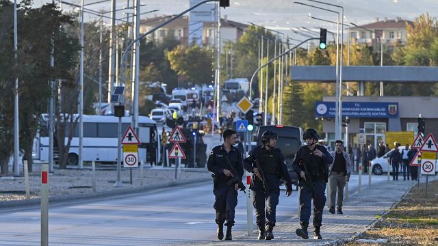 Plenty of dead and wounded in an attack at Turkish aerospace company thumbnail
