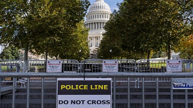 US: Washington barricaded as election anxiety mounts thumbnail