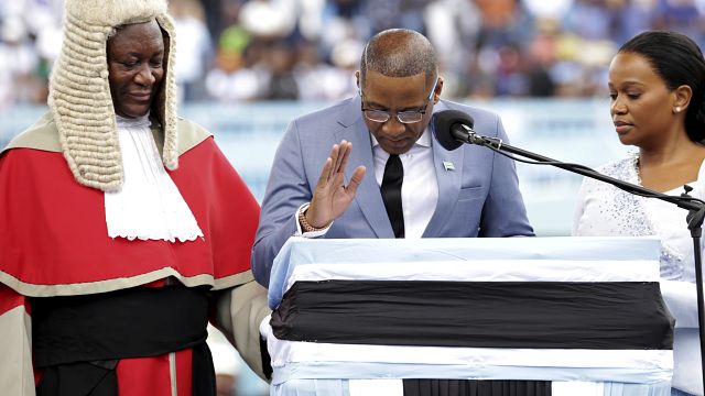 Duma Boko takes oath as Botswana's president thumbnail