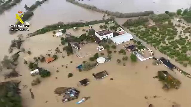 Southern Spain hit by flash floods, 365 homes evacuated near Málaga thumbnail