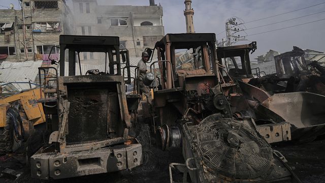 Heavy equipment needed to clear rubble destroyed in Israeli strike on Jabaliya thumbnail