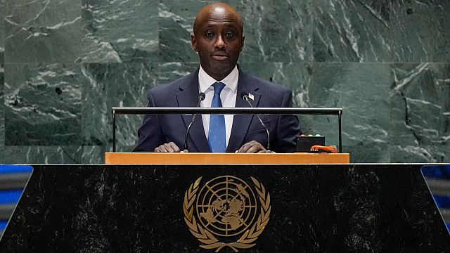 Rwanda in talks with Washington to receive immigrants deported from the United States thumbnail