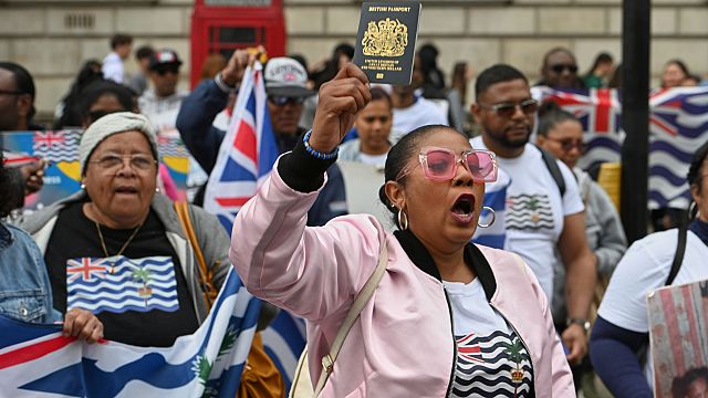 Britain hands over control of Chagos Islands to Mauritius thumbnail