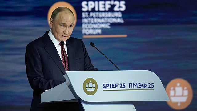 Russie : Vladimir Poutine vante la solidité de son économie