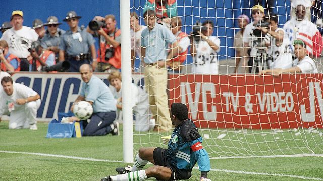 Mature Nigeria goalkeeper Peter Rufai dies at 61 thumbnail
