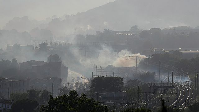 Incendie à Marseille : le trafic aérien reprend progressivement