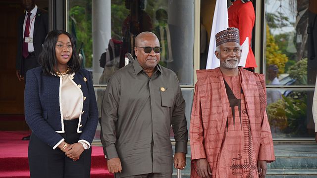 Ghana : la star Shatta Whale soutient publiquement le président Mahama