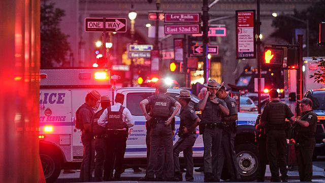 Fusillade à Manhattan : que sait-on de l’assaillant, ancien joueur de NFL ?