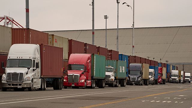 Trump’s new tariffs rattle stock markets, trade partners thumbnail