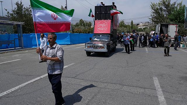 Iran says open to nuclear talks but no stop to enrichment