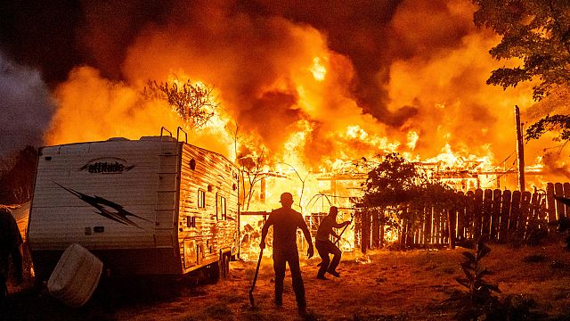 Wildfire burns homes in historic California Gold Rush town