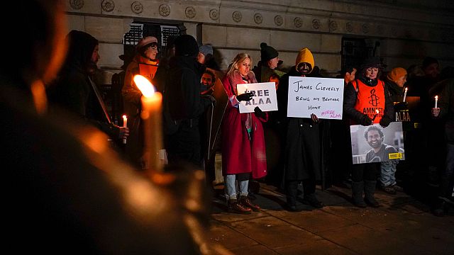 Egypt: President Sisi pardons jailed activist Alaa Abd el-Fattah