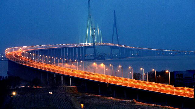 World's tallest bridge opens to traffic in China's Guizhou province