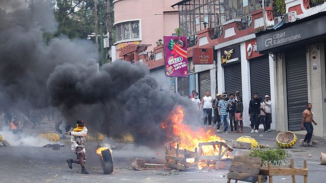 Madagascar: Protesters reject president's offer of dialogue and call for general strike