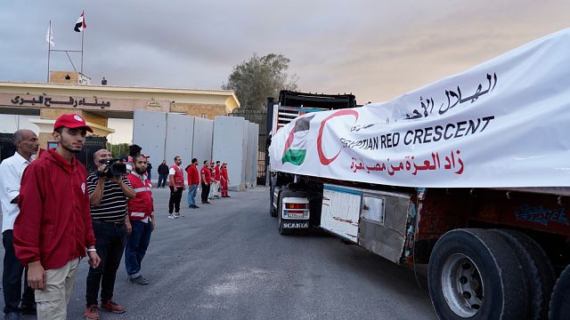 Trucks carrying humanitarian aid for Gaza wait for days at Rafah border crossing