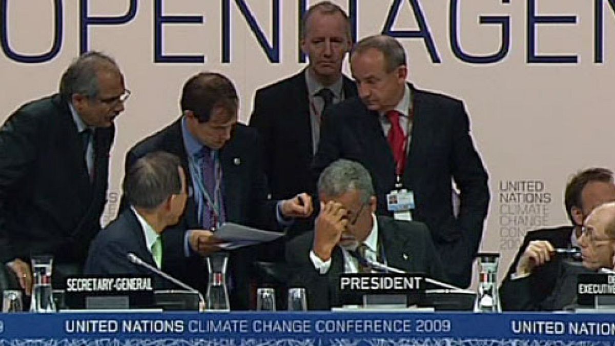 Salvaged climate deal fails to impress