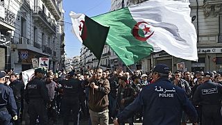 Algérie : des manifestants dénoncent les liens de certains de leurs leaders avec les islamistes