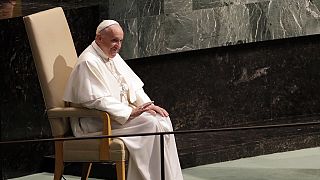 Le Pape François prie pour "ceux qui tirent profit du virus"