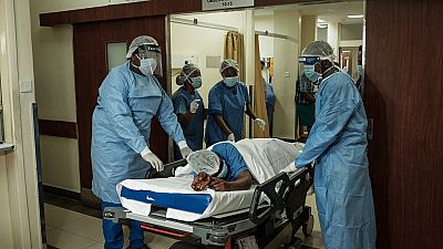 Coronavirus : l'OMS inquiète pour le traitement des cas critiques en Afrique