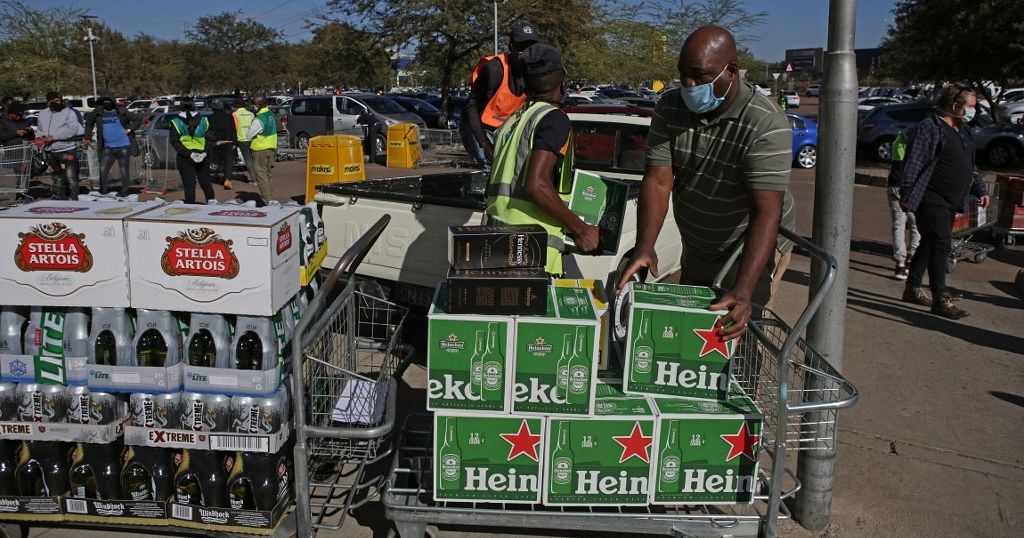 Liquor shops flooded as South Africa eases alcohol restriction Africanews