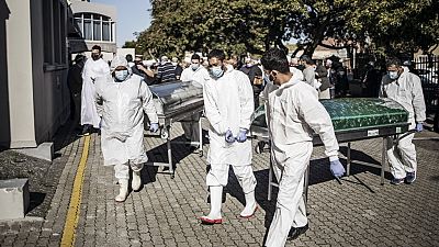 Afrique du Sud : le cri d'alarme du personnel médical avant le pic de la pandémie