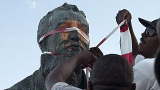 South Africa: Cecil Rhodes statue vandalised