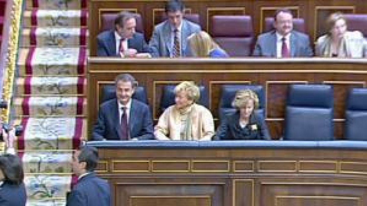 El polémico plan de ajuste español, aprobado por un solo voto de diferencia