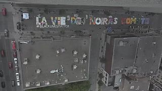 Canada : Une fresque géante "Black Lives Matter" à Montréal