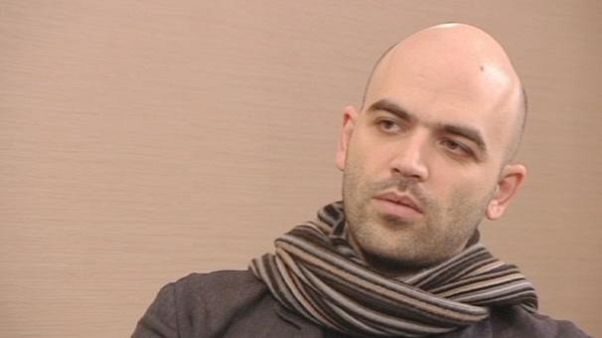 الكاتب الإيطالي روبرتو سافيانو: المافيا استفادت من الأزمة الإقتصادية الكاتب الإيطالي روبرتو سافيانو: المافيا استفادت من الأزمة الإقتصادية