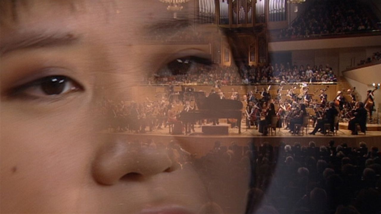 Uçan parmaklar Yuja Wang, Rahmaninov ile sahnede Uçan parmaklar Yuja Wang, Rahmaninov ile sahnede