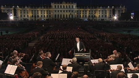 Famous free concert at Schönbrunn entertains 100,000