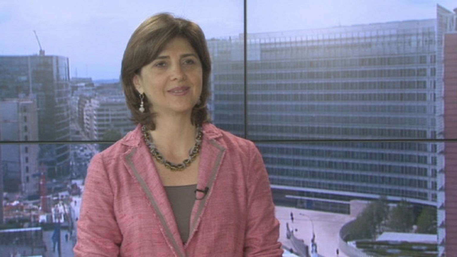 María Ángela Holguín: Colombia apoya al candidato mexicano al FMI