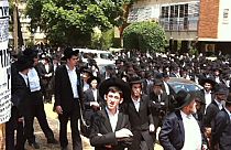 Thousands Attend Rabbi's Funeral