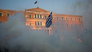 Yunanistan temerrüte gitmeli mi?
