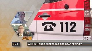 Why is 112 not accessible for deaf people?
