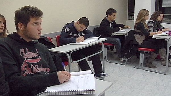تاثیر بحران اقتصادی جهانی بر کیفیت آموزش و پرورش تاثیر بحران اقتصادی جهانی بر کیفیت آموزش و پرورش