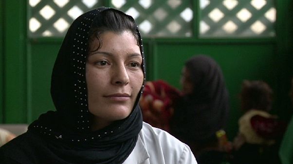 Mulheres que salvam vidas no Afeganistão Mulheres que salvam vidas no Afeganistão