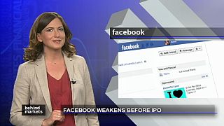 Facebook weaker before share sale
