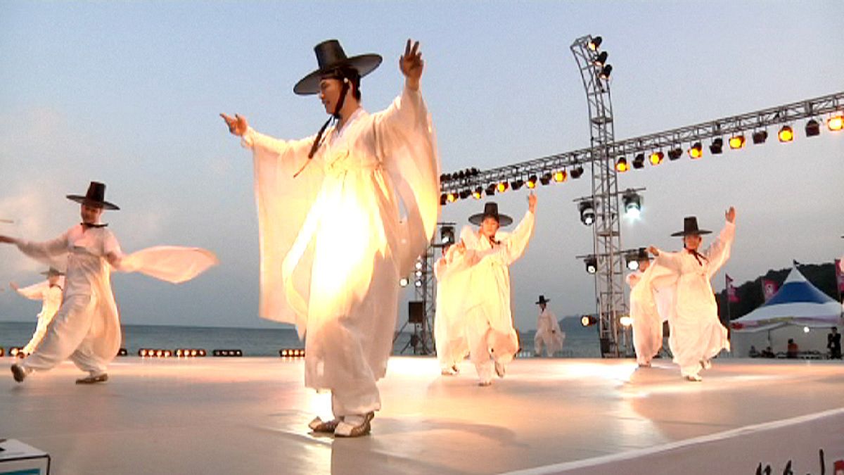 Corea del Sud: danze dal mondo sulla spiaggia di Haeundae