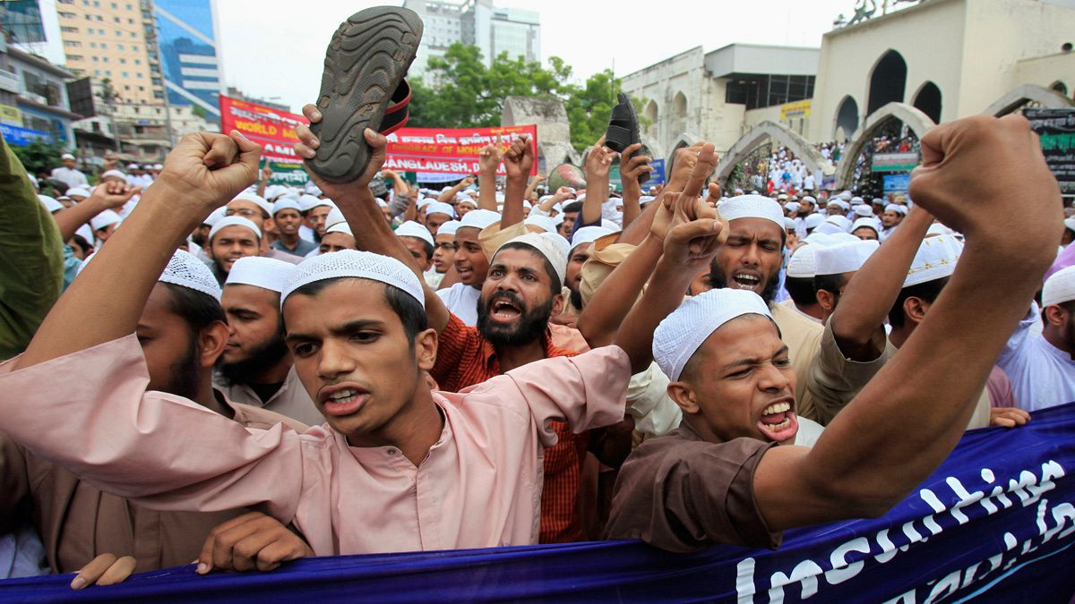 Crescem manifestações islamitas, contra a profanação de Maomé