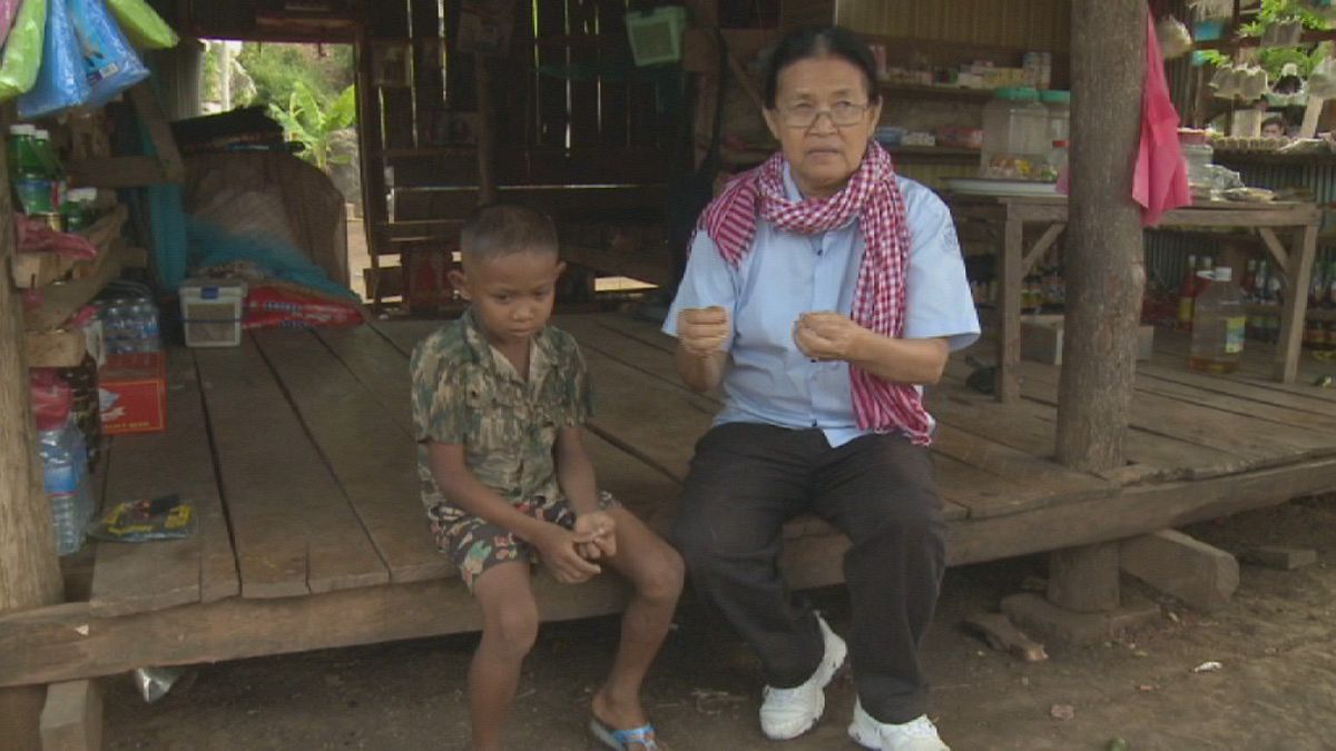 Cambodian woman devotes life to healing war scars
